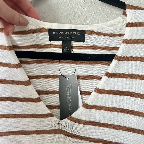 NWT Striped 3/4 Sleeve Lightweight Sweater - Picture 6 of 7